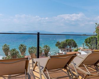 Rosy Suites Hotel - Kusadasi - Parveke