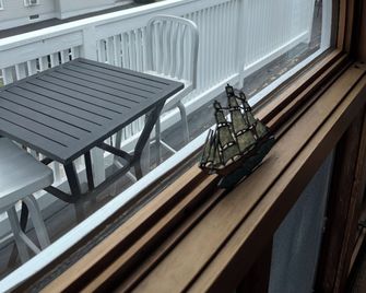Grand View Motel - Hampton - Balkon