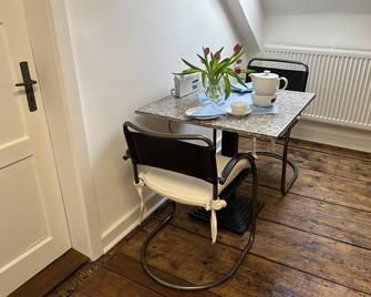 Ferienwohnung im ehemaligen Rittergut - Wurzbach - Comedor