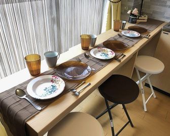 Alphabed Takamatsu Kitahama East - Takamatsu - Comedor
