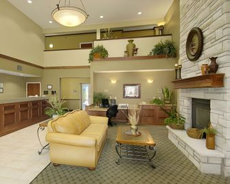 Super 8 by Wyndham St Robert Ft Leonard Wood Area - St Robert - Lobby