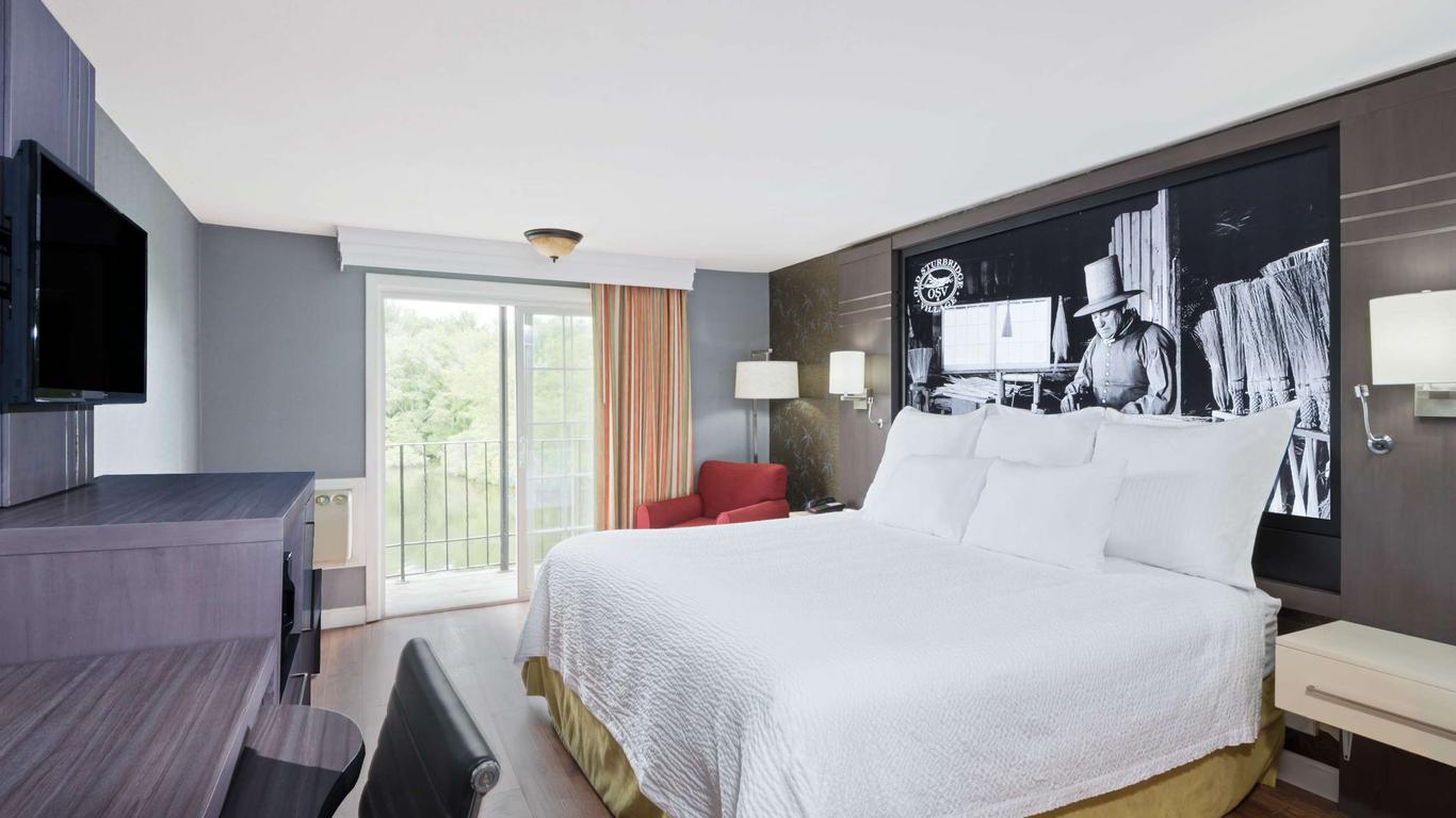 Super 8 by Wyndham Sturbridge