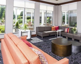 هيلتون جاردن إن كولومبوس/إدنبرج - ادنبره (انديانا) - ردهة