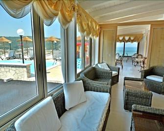 Hotel Incanto - Peschici - Sala de estar