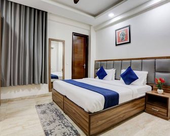 Hotel Greysky Medicity - Gurugram - Camera da letto