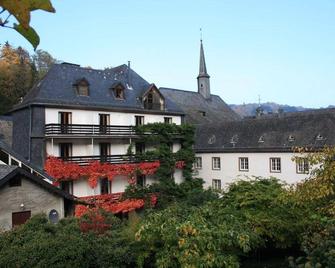 Hotel Heintz - Vianden - Gebouw