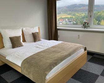 Melanie Fewo Sofortige Bestätigung - Altenau (Niedersachsen) - Schlafzimmer