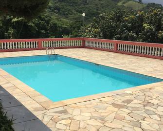 Paradise Farm of Itamonte - Itanhandu - Zwembad