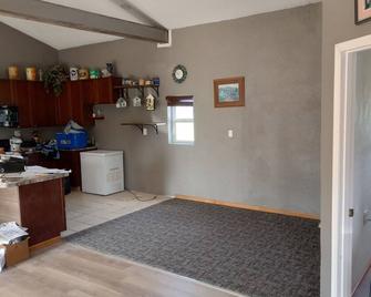 Lovely 3-bedroom house with WiFi in Darlington - Darlington - Cocina