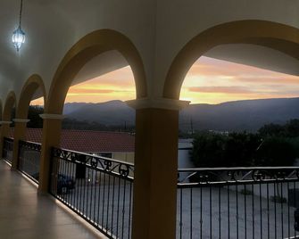 Casa Blanca Hotel - Jalpan - Balcón