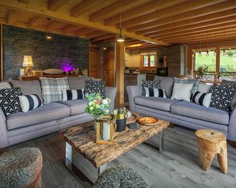 Chalet de Nantaux - Morzine family stay 8p with spa & sauna - OVO Network - Essert-Romand - Salon