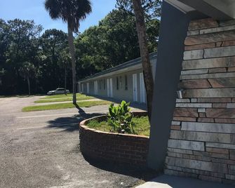 Skylark Motel - Perry