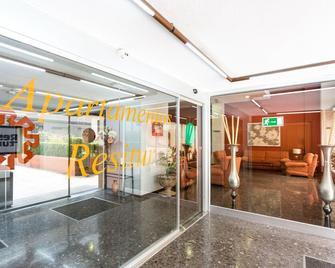 Apartamentos Resitur - Seville - Lobby