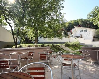 ستوديو أبارتسيتي - براسوف - شرفة مرصوفة