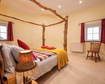 Windmill@WestRes, Windmill@WestRes aka the Witches Mill - Castletown - Bedroom