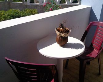 Rustic and Spacious Studio by the beach - Pefki - Balcony