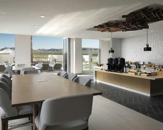 TownePlace Suites by Marriott Marriott Barstow - Barstow - Restaurant