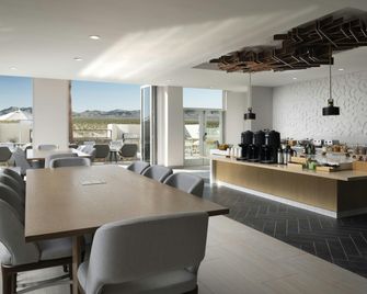 TownePlace Suites by Marriott Marriott Barstow - ברסטאו - מסעדה