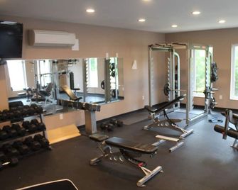 Bell's Extended Stay and Suites - St Robert - Sportcentrum