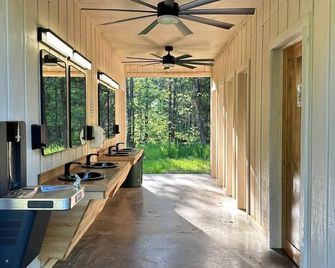 G-1 Glamp in Bohamia - 268 acre forest retreat - Talladega