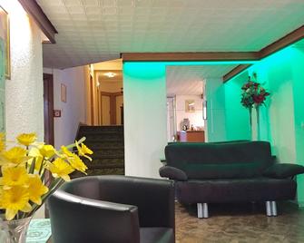 Hotel Kull von Schmidsfelden - Bad Herrenalb - Lobby