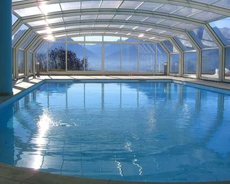 Apartment is Located in a Villa 700m Above sea Level - Stenico - Bazén