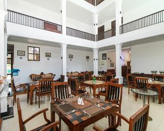 Blue Spring Hotel Wadduwa - Wadduwa - Restaurant