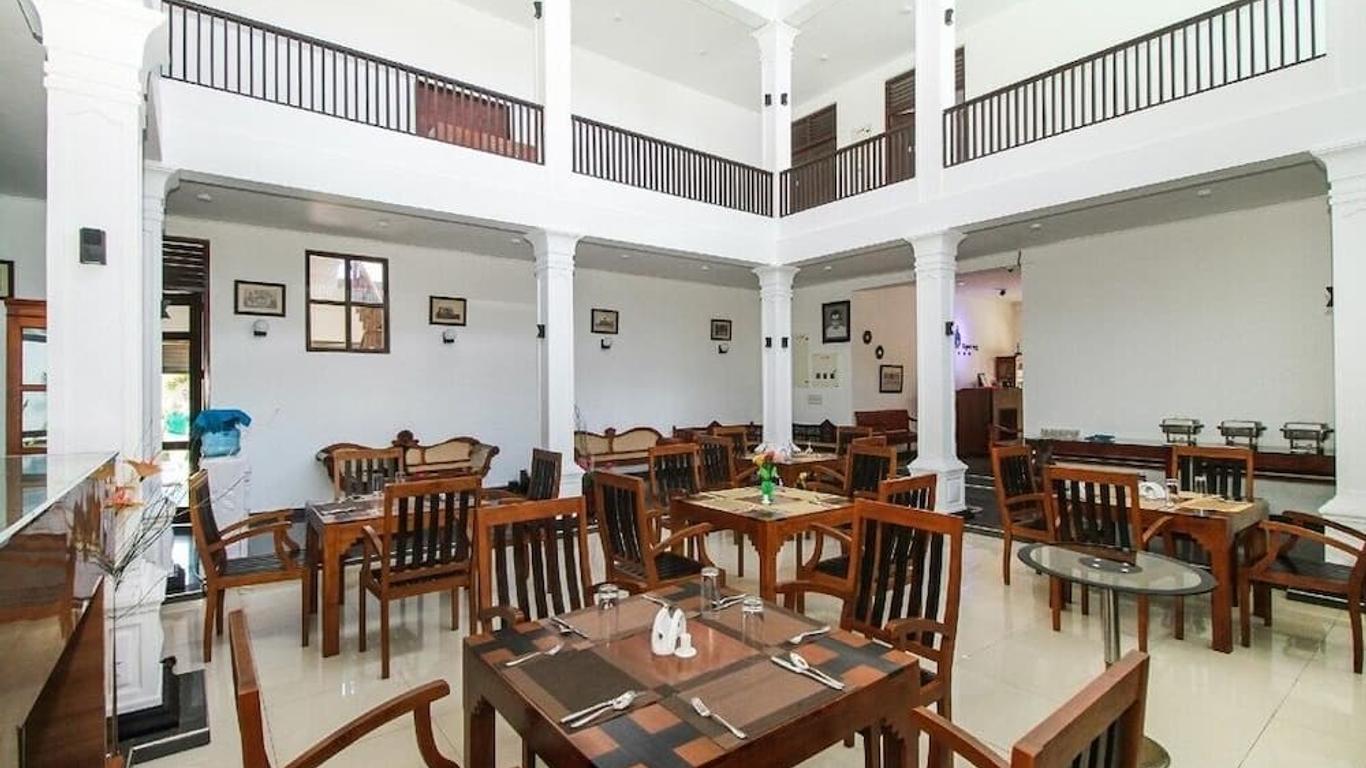 Blue Spring Hotel Wadduwa