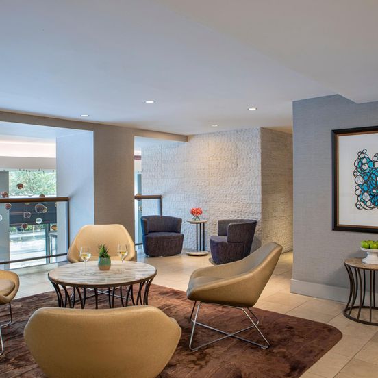 Lobby view of Hotel Felix Chicago