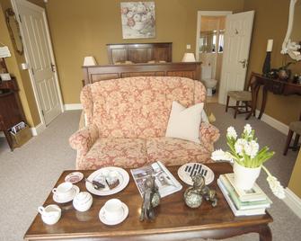 The Brown Hen - Bandon - Living room