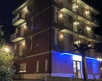 Hotel Villa Ferrara - Chianciano Terme - Budova