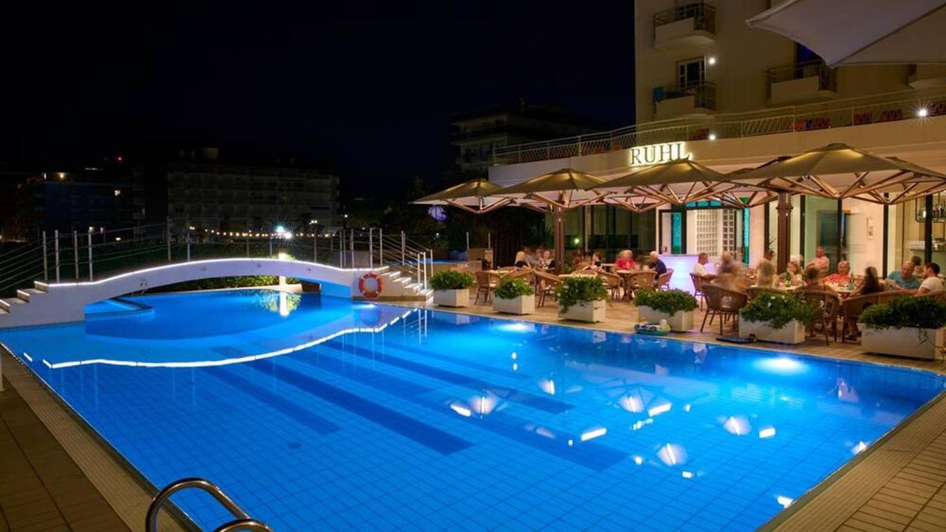 Ruhl Beach Hotel & Suites