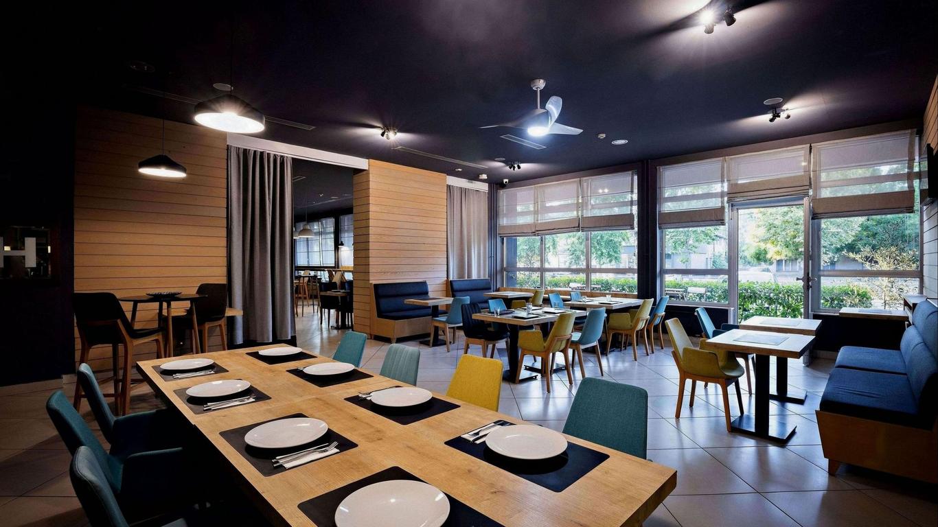 Bleecker Hotels