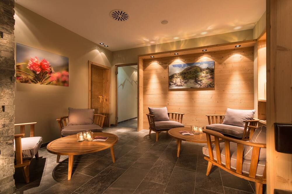 Hotel Bergblick 4 Sterne Superior - Fiss - Lounge