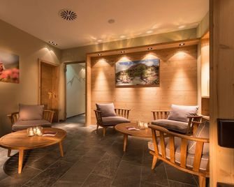 Hotel Bergblick 4 Sterne Superior - Fiss - Lounge