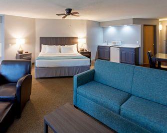 Paynesville Inn And Suites - Paynesville - Bedroom