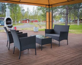 Motelli Rovaniemi - Rovaniemi - Patio