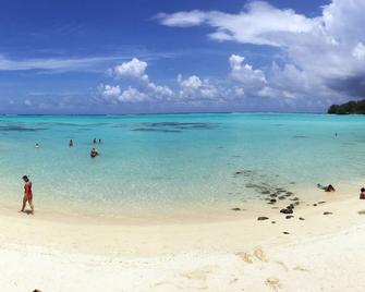 Hotel Hibiscus - Temae - Beach