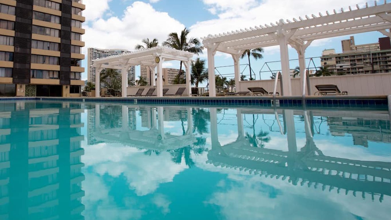 Waikiki Monarch Hotel