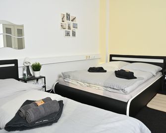 Pott Hostel - Essen Steele - Essen - Chambre