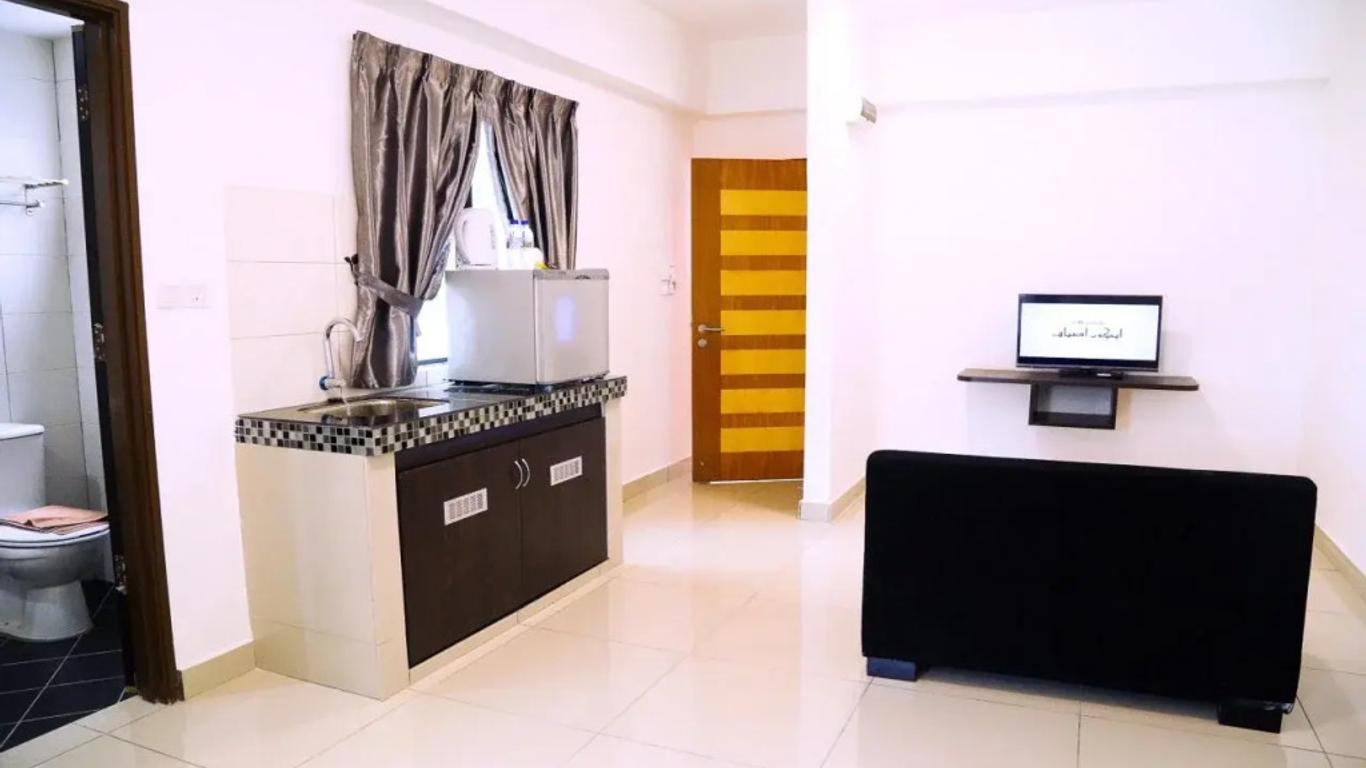 Marina Heights Resort