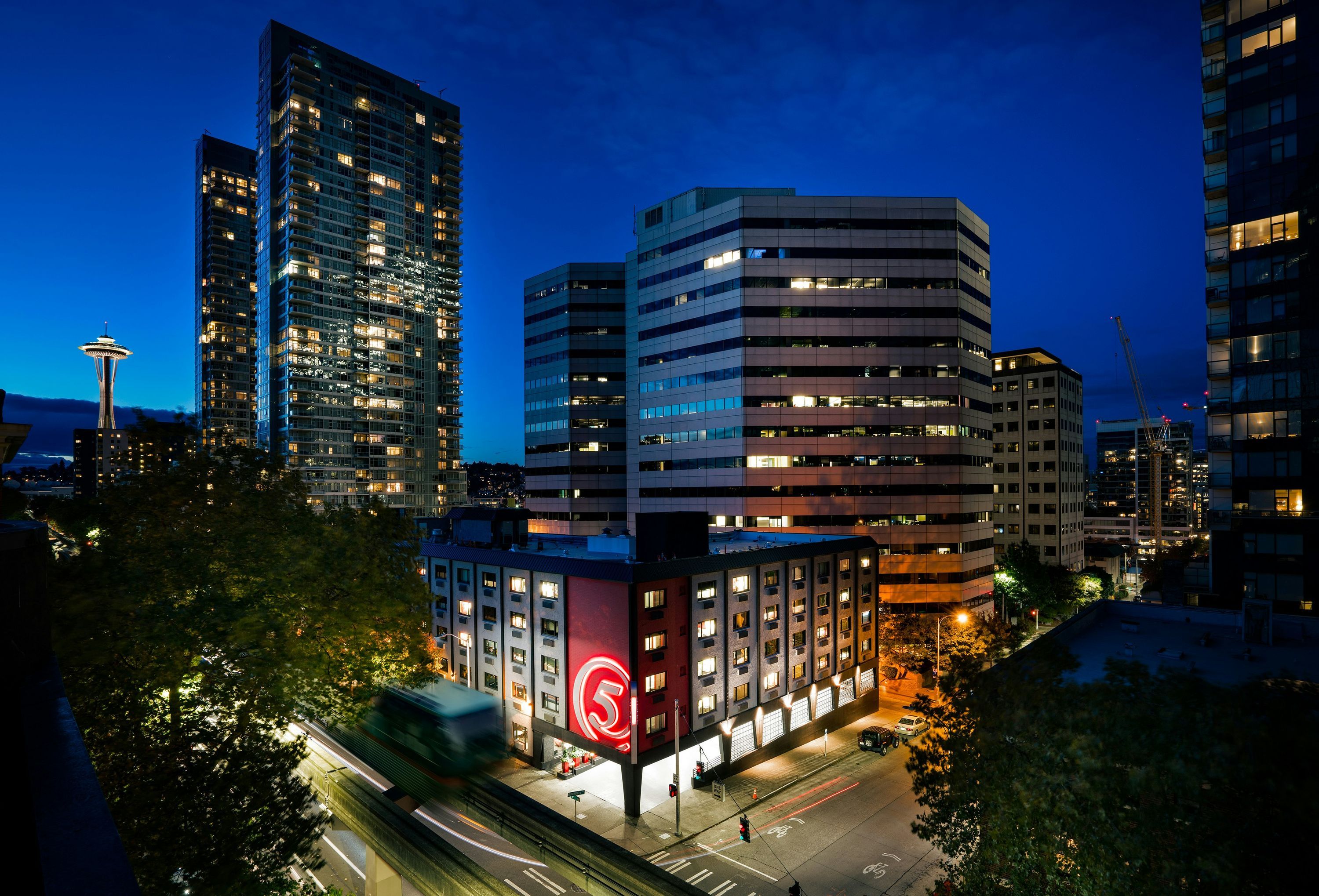 Staypineapple, Hotel Five, Downtown Seattle - Seattle - Bygning