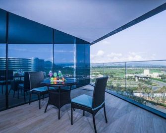 Hainan Greentown Blue Bay Resort - Lingshui - Balkon