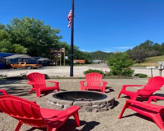 Brookside Motel - Keystone - Patio