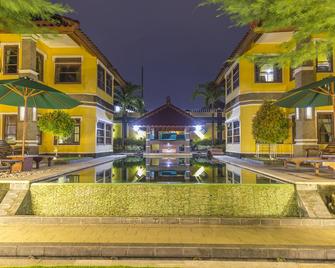 Apel Villa Sanur - Denpasar - Bể bơi