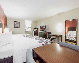 Red Roof Inn & Suites Rome - Rome - Bedroom