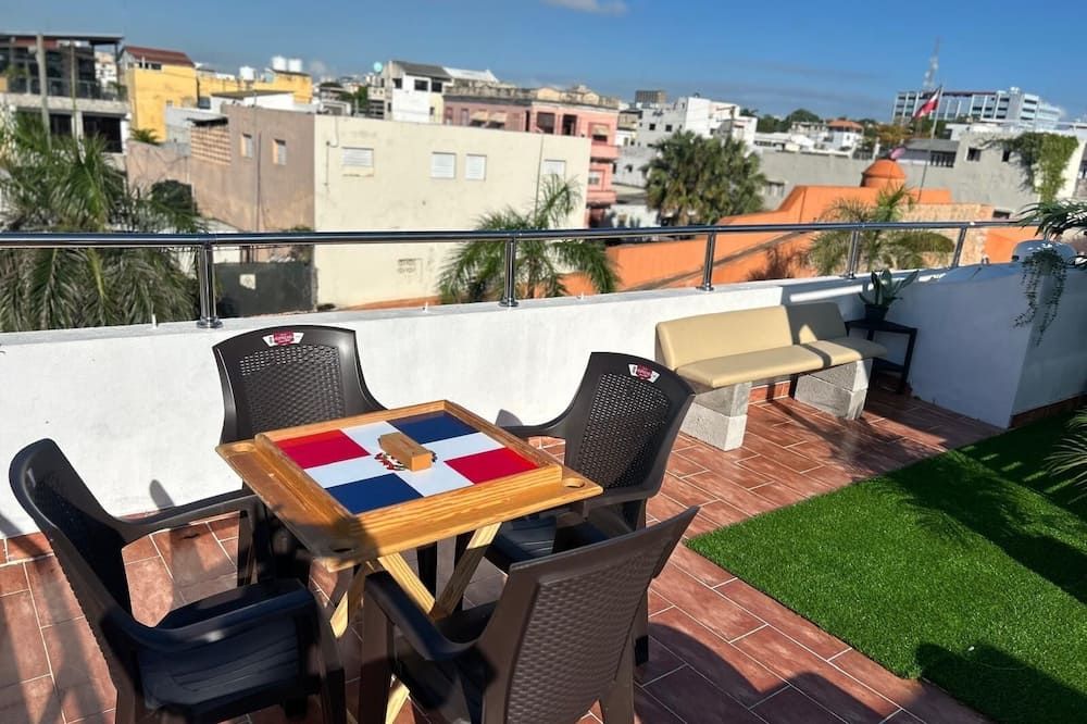 لا زونا - سانتو دومينغو - شرفة