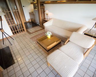 Waterford Valley Chiangrai Golf Course and Resort - Chiang Rai - Sala de estar