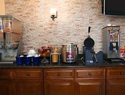 Days Inn by Wyndham Lancaster PA Dutch Country - Ronks - Buffet
