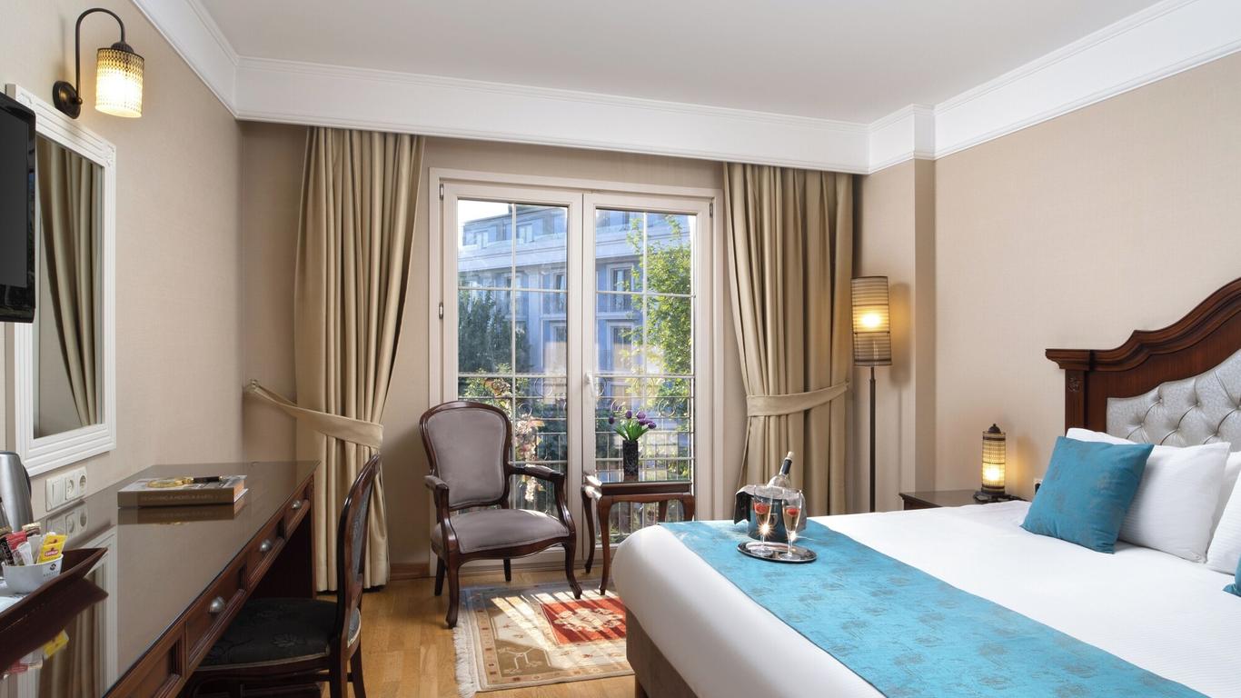 Recital Hotel